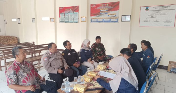 Bhabinkamtibmas Polsek Garut Kota Ngariung Kamtibmas Bersama Tokoh Pemuda Kelurahan Margawati