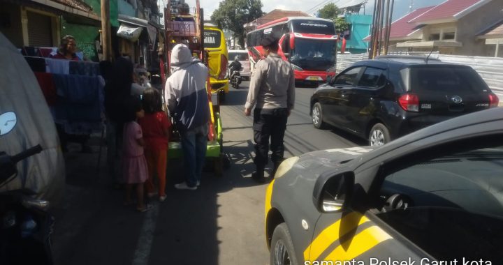 Unit Samapta Polsek Garut Kota Antisipasi Aksi Premanisme Di Perempatan Sukadana