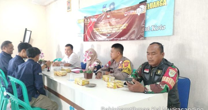 Bhabinkamtibmas Polsek Garut Kota Ngariung Kamtibmas Di Kelurahan Muarasanding