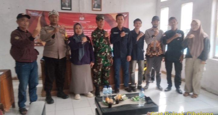 Sinergitas Tni Polri Polsek Cibalong Dalam Menghadiri Acara Rapat Pleno Terbuka DPSHP Tk. Desa Najaten