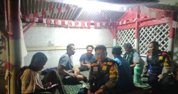 Senangnya Lihat Polisi Berada Di Pos Ronda