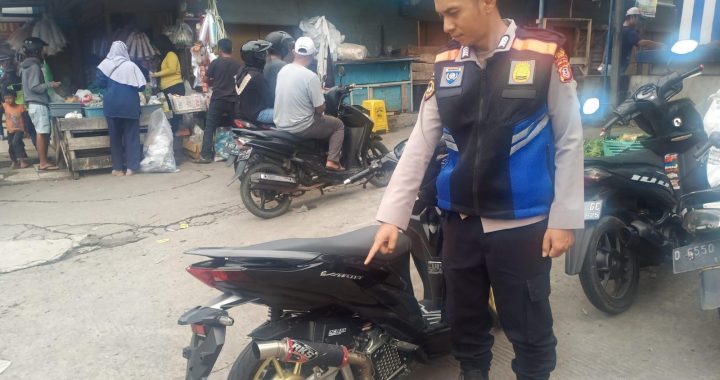 Bripka Ahmad Imbau Pengendara Motor