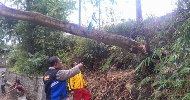 Bhabinkamtibmas Sambangi Warga Sukaratu