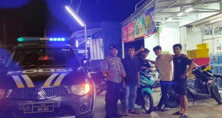 Sambang Warga Polsek Pakenjeng di Kampung Cisalak Desa Depok