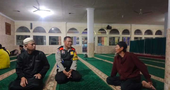 Silahturahmi Bhabinkamtibmas Shalat Subuh