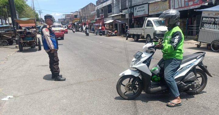 Polsek Wanaraja Edukasi Pengendara Motor