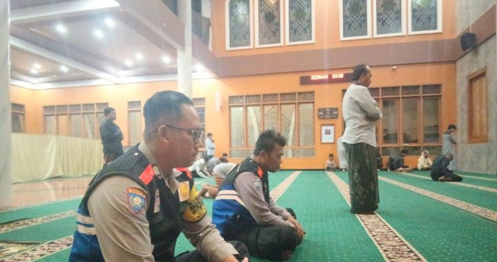 Aipda Asrob Rutin Melaksanakan Safari Subuh