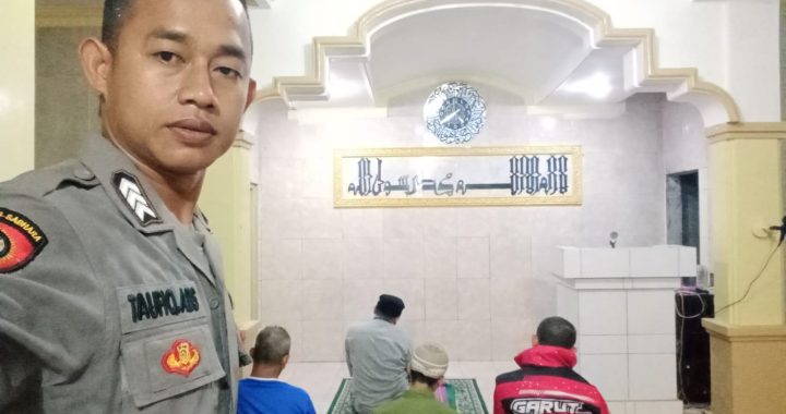 Giat Safari Shalat Subuh Berjamaah & Himbauan Kamtibmas Polsek Cisompet-Polres Garut