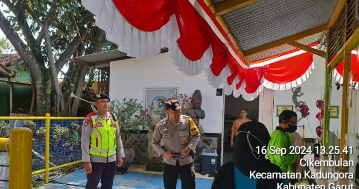 Anggota Samapta bersama Bhabinkamtibmas Polsek Kadungora melaksanakan Patroli Dialogis  Ciptakan Keamanan dan Ketertiban Masyarakat yang Kondusif.