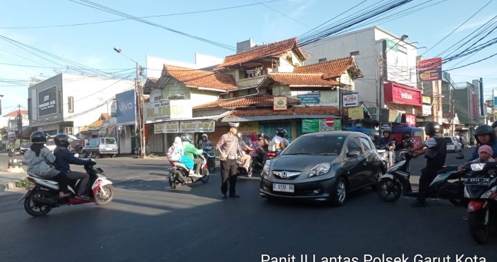 Pelayanan Publik Rawan Pagi Personil Polsek Garut Kota