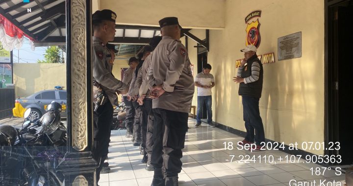 Panit Reskrim Polsek Garut Kota Sampaikan Arahan Pimpinan Dalam Apel Pagi