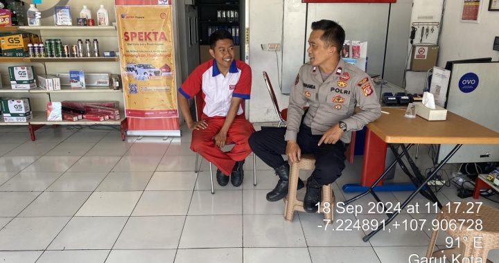 Aiptu Gunawan Panit Samapta Polsek Garut Kota Lakukan Patroli Dialogis