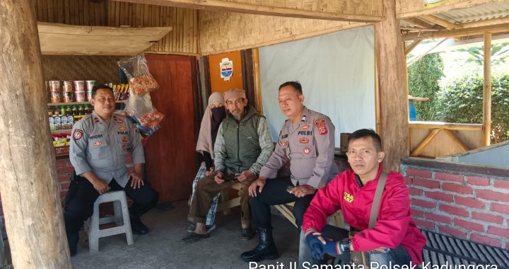 Unit Samapata Polsek Kadungora Melaksanakan Patroli Dialogis Himbau Pesan-pesan Kamtibmas.