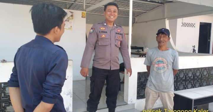 Jalin Kedekatan dengan Masyarakat, Bhabinkamtibmas Polsek Tarogong Kaler Sambang Warga