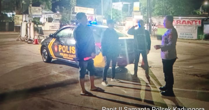 Unit Samapta Polsek Kadungora Melaksanakan Patroli Malam hari Untuk Mewujudkan Kamtibmas yang Aman dan Kondusif