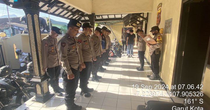 Kapolsek Pimpin Langsung Apel Pagi Personil Polsek Garut Kota