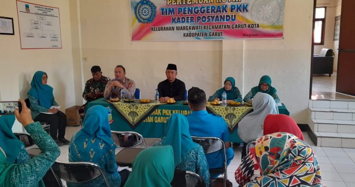 Bhabinkamtibmas Polsek Garut Kota Lakukan Monitoring Giat PKK Kelurahan Margawati