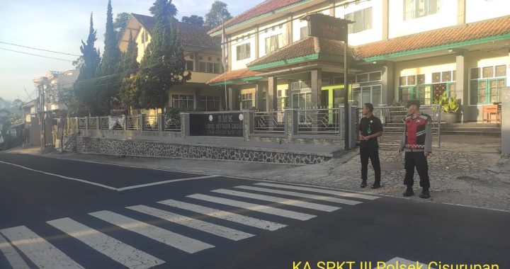 Gatur Rawan Pagi Di Depan Sekolah SMK Nurul Muttaqin Cisurupan