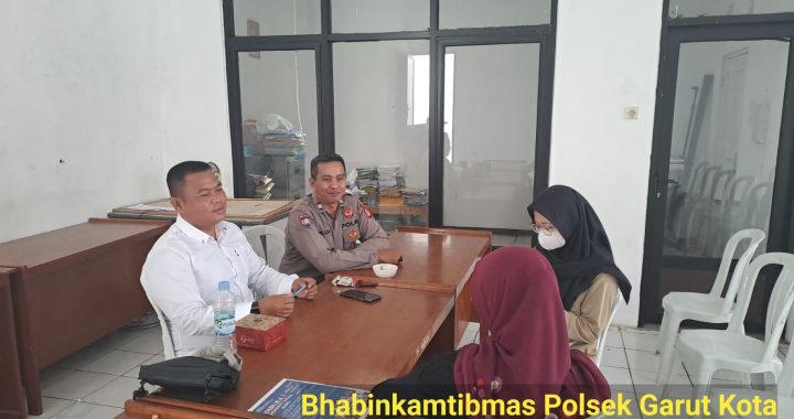 Aiptu Misja Bhabinkamtibmas Polsek Garut Kota Ngariung Kamtibmas Bersama Perangkat Kelurahan