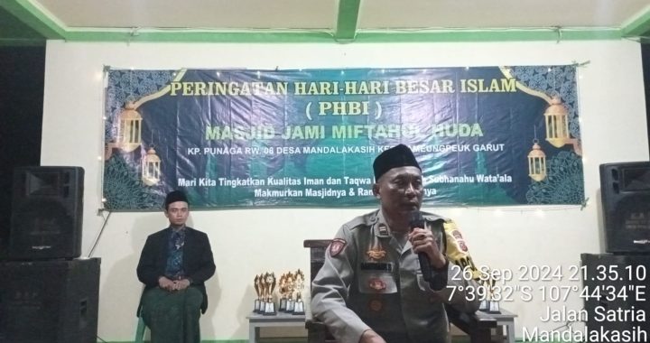 Polsek Pameungpeuk Hadiri Acara Maulid Nabi Di Miftahul Huda