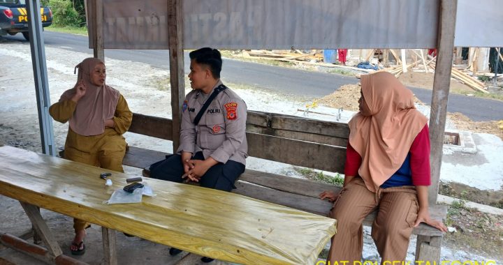 Bhabinkamtibmas Polsek Talegong Sambanag Warga Parapatan Dalam BEYOND TRUST PRESISI