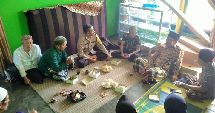 Menyambangi warga masyarakat desa Margamulya