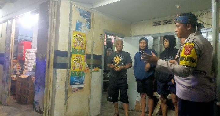 Bhabinkamtibmas desa dungusiku laksanakan giat sambang warga