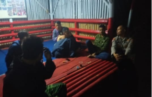 Personil polsek samarang patroli siskamling di desa cintarakyat