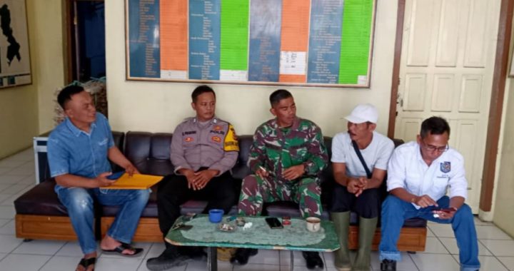 Bhabin polsek samarang door to door di desa sukakarya