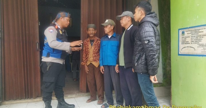 Bhabinkamtibmas Desa Dungusiku polsek Leuwigoong giat sambang warga