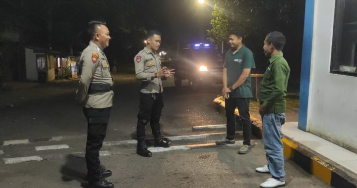 Patroli KRYD Jam Rawan Malam Polsek Pameungpeuk Pastikan Sitkamtibmas Stabil Dalam Ops Mantap Praja