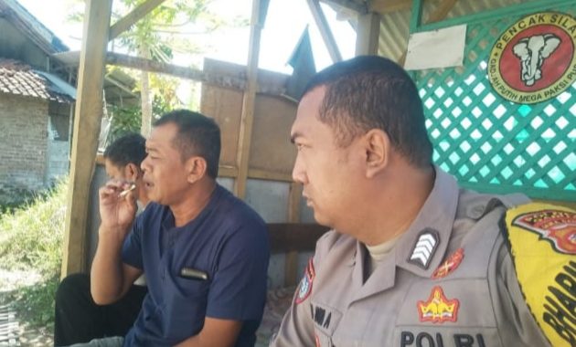 Bhabin polsek samarang sambang rw di desa tanjungkarya