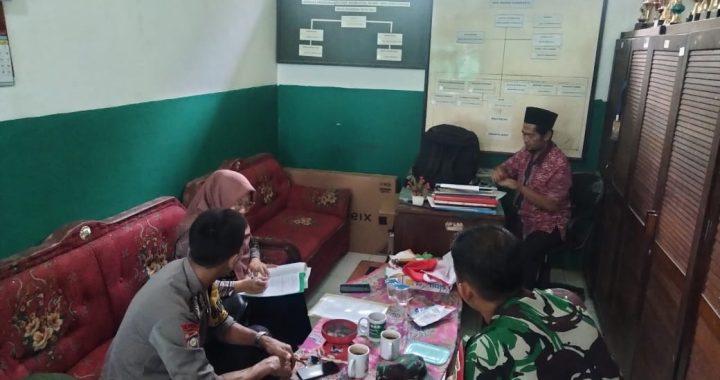 polsek banyuresmi kegiatan bhabin sukakarya ke desa