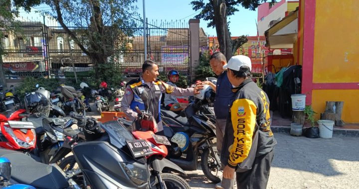 Personil Polsek Tarogong Kidul Melaksanakan Giat Ngariung Kamtibmas dan Sosialisasi Bahaya Narkoba serta Kecanduan Judi Online