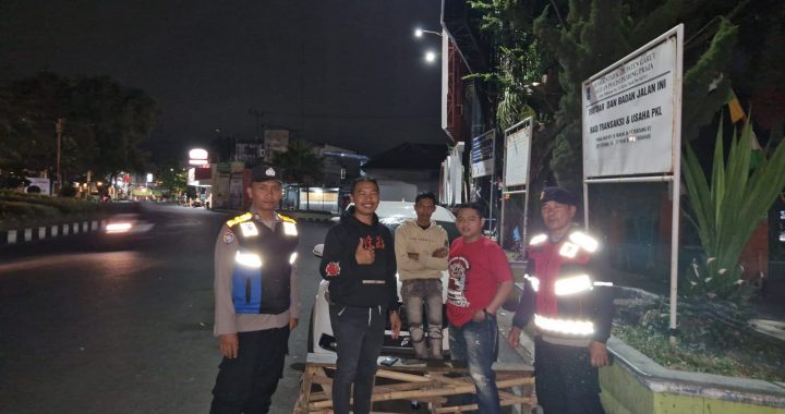 Personil Polsek Tarogong Kidul Laksanakan Giat KRYD Patroli Presisi “Garut Lautan Biru”