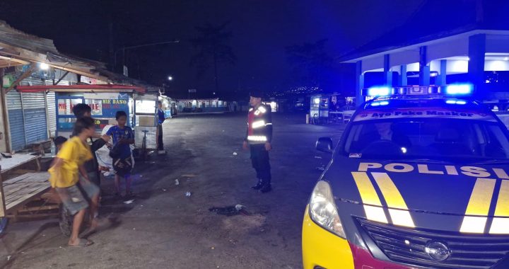 Personil Polsek Tarogong Kidul Gelar KRYD Patroli Presisi “Garut Lautan Biru”