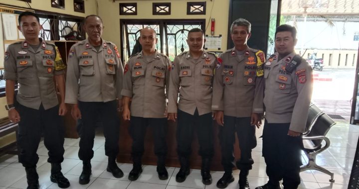 Tingkatkan Kewaspadaan, Polsek Tarogong Kidul Melaksanakan Sispam Mako