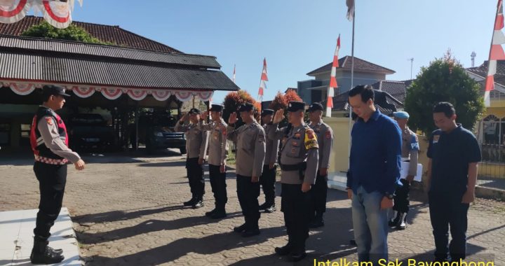 ANGGOTA POLSEK BAYONGBONG DAN POLSUBSEKTOR CIGEDUG  DAN POLSUBSEKTOR CIGEDUG MELAKSANAKAN GIAT APEL PAGI UNTUK MENINGKATKAN KINERJA SESUAI TUPOKSI TUGAS MASING-MASING