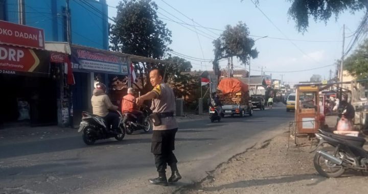 ANTISIPASI KEMACETAN DAN KECELAKAAN, POLSEK BAYONGBONG GIAT GATUR RAWAN SORE