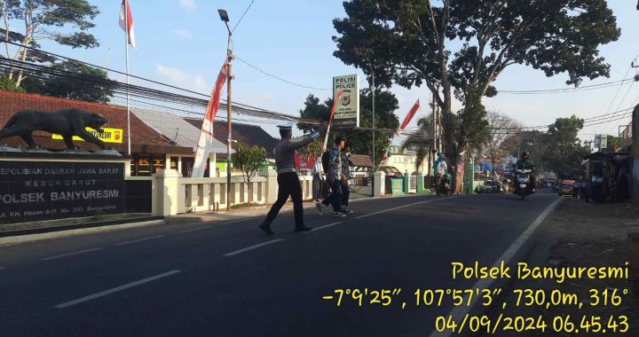 polsek banyuresmi anggota lantas jam rawan pagi di smpn banyuresmi