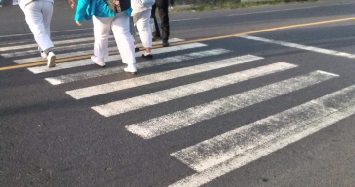 Anggota polsek limbangan melaksanakan gatur rawan pagi di SMK Bhaktikencana BL Limbangan