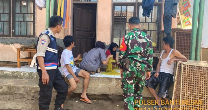 polsek banyuresmi sinegritas bhabin babainsa desa sukakarya