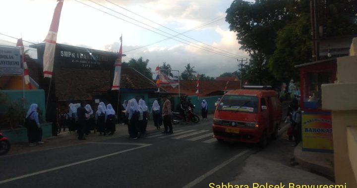 polsek banyuresmi samapta pengaturan rawan pagi