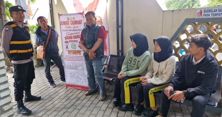 Anggota Polsek Tarogong Kidul Gelar Jumat Curhat untuk Meningkatkan Keterlibatan Masyarakat