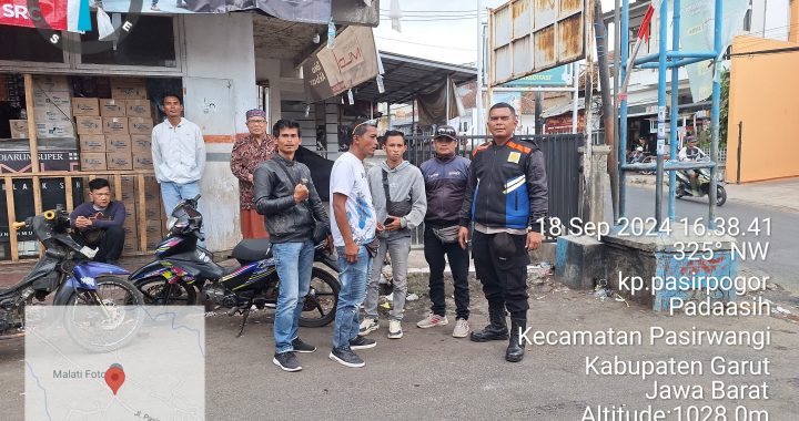 Bhabinkamtibmas Polsek Pasirwangi melaksanakan Patroli Dialogis