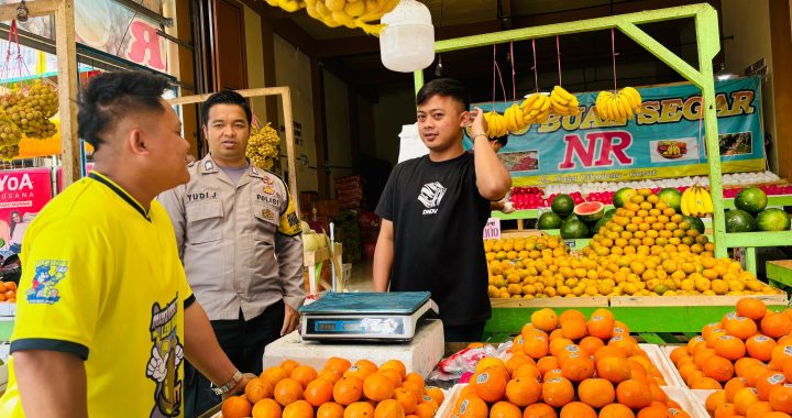 Bhabinkamtibmas Polsek Cikajang Laksanakan Himbauan Terkait Menjelangnya Pilkada