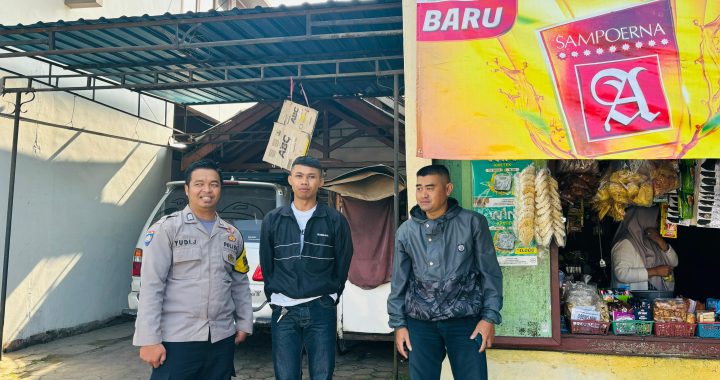 Patroli Anggota Polsek Cikajang Dalka Himbauan Menjelang PILKADA