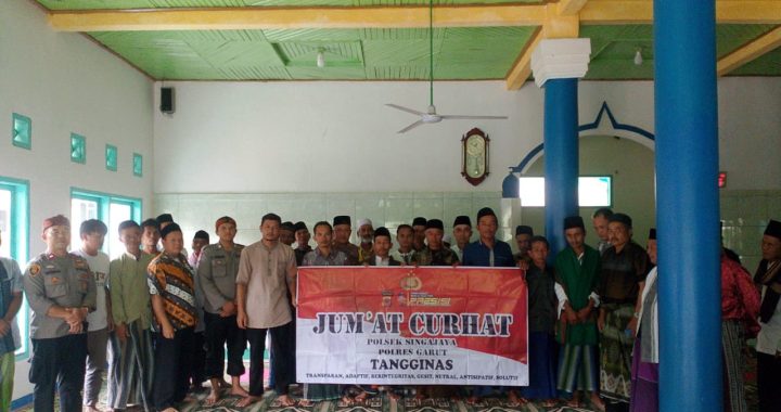 Polsek Singajaya melaksanakan giat Jumat Curhat