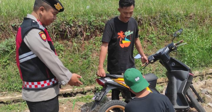 Panit sabhara melaksanakan giat ops knalpot tidak sesuai spesifikasi