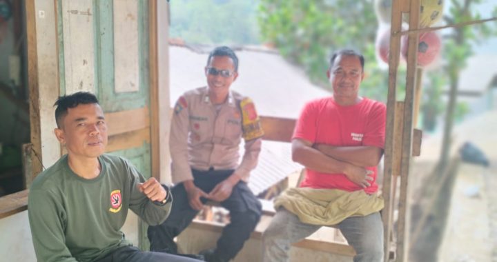 Rutinitas Ngariung kamtibmas personil polsek leles polres garut bersama warga masyarakat di kp. cicapar